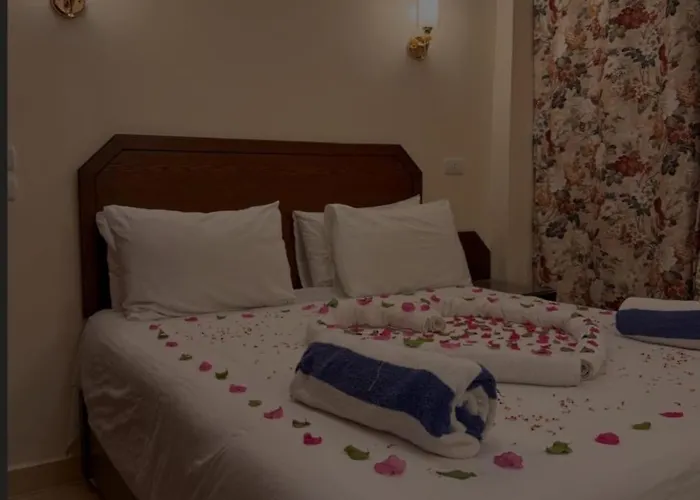 العائلة على شاطئ البحر الأحمر مع مسبح Villa *